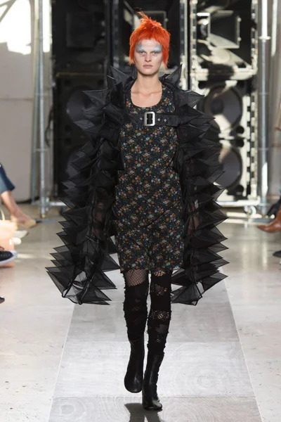 Look 33